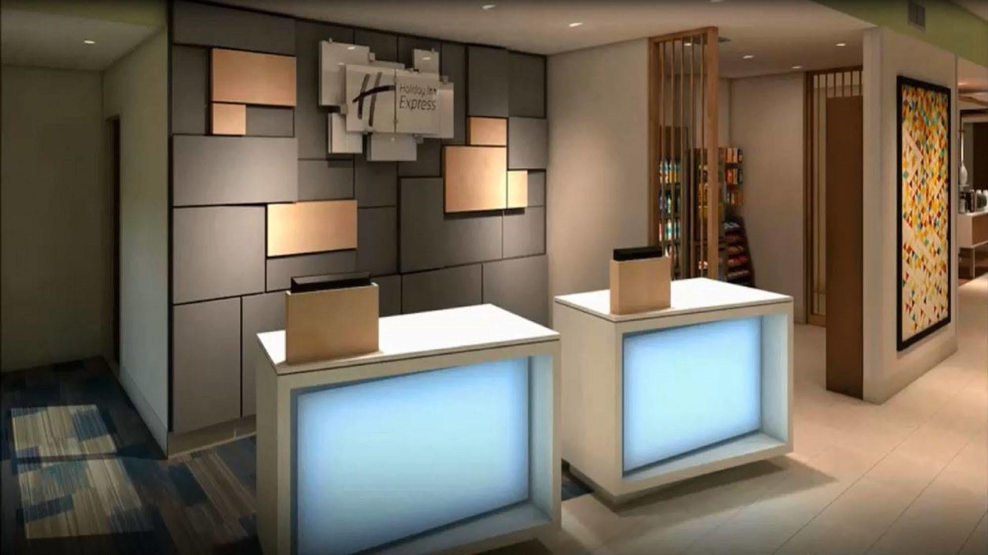 Holiday Inn Express & Suites Platteville By Ihg Esterno foto